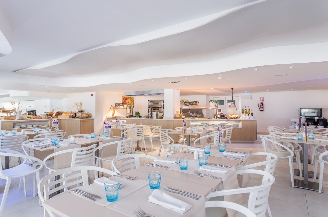 HOTEL FERGUS STYLE CALA BLANCA SUITES